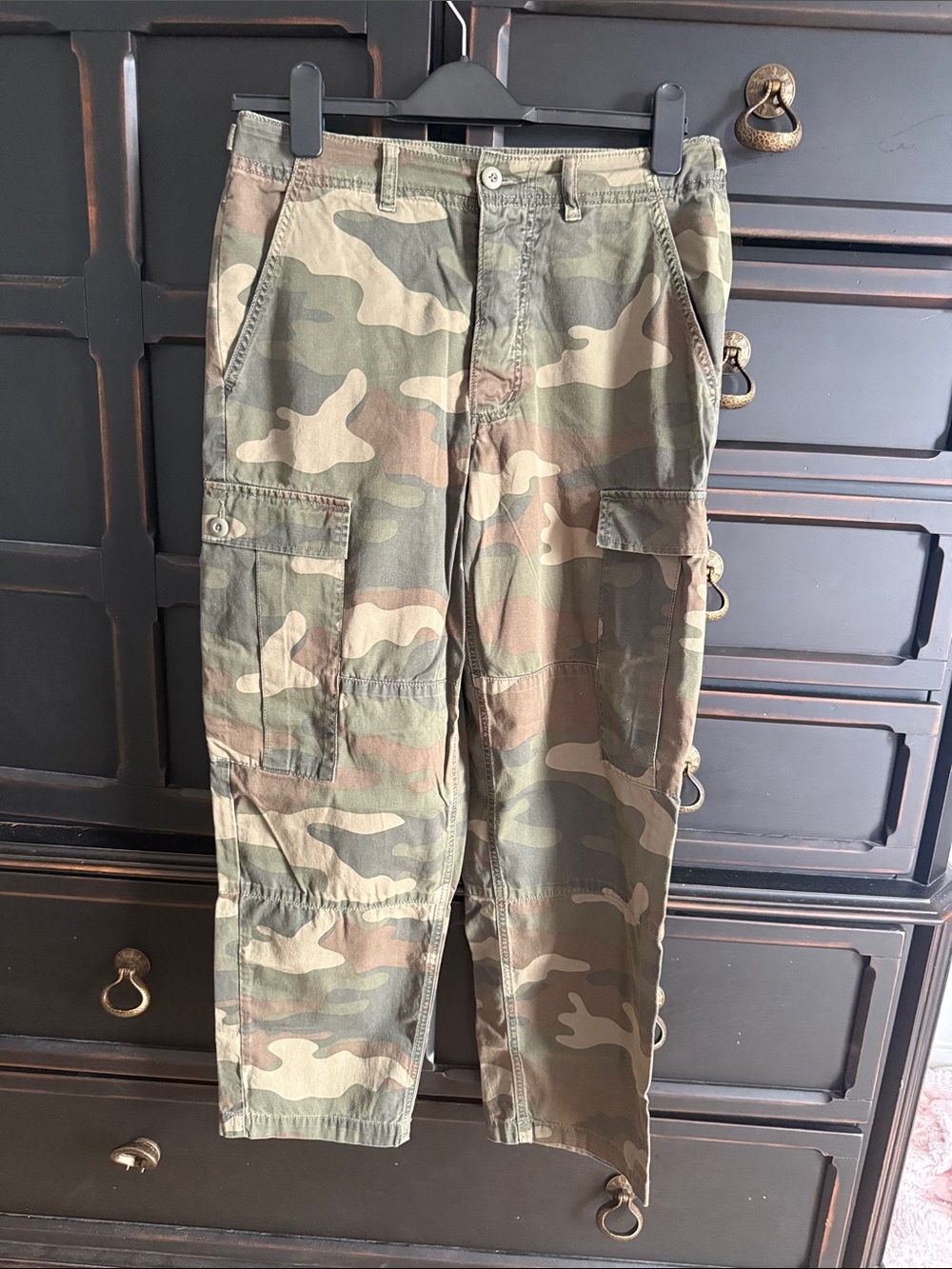 American Eagle Outfitters Camo Cargo Pants in Olive and Brown